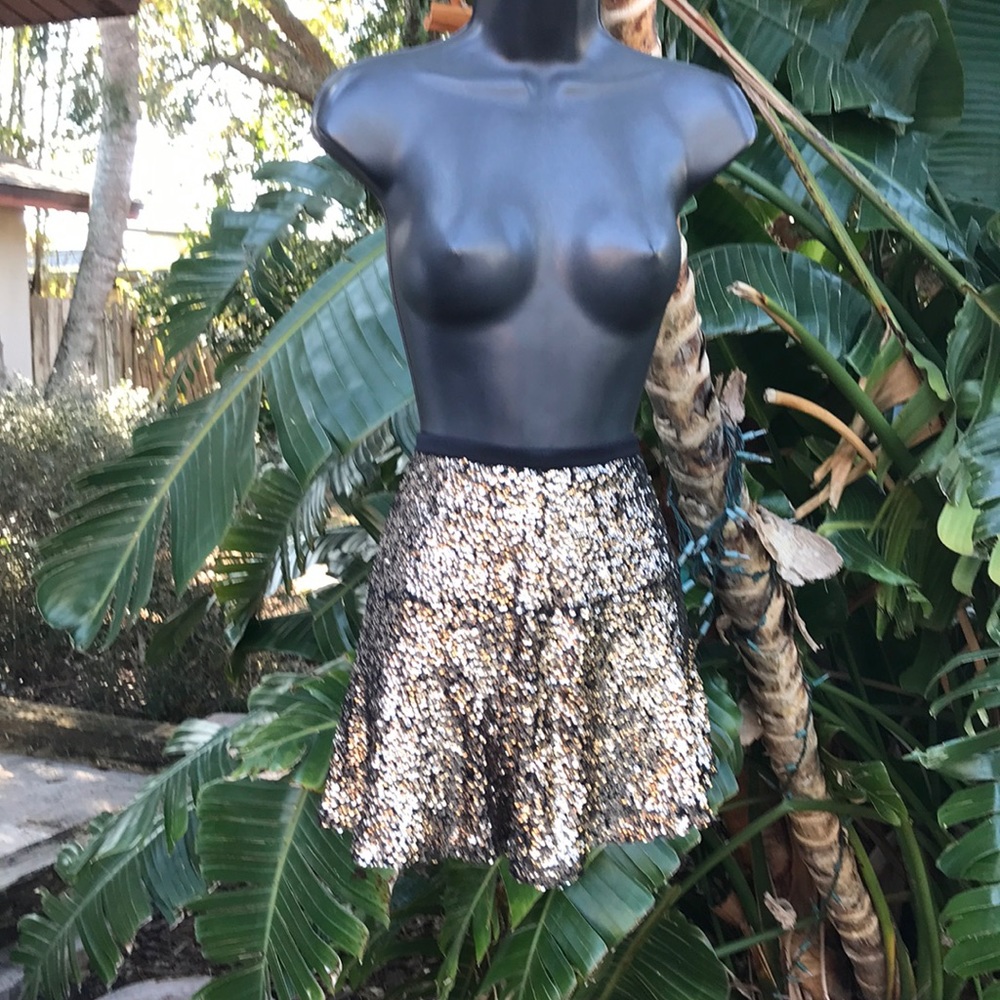 Express champagne mini skirt